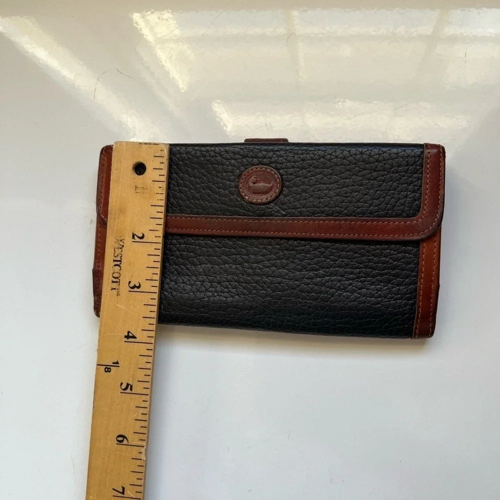 Dooney‎ & Bourke Black and Brown Textured Wallet